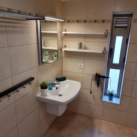 Vientos Only 100m To The Surf Beach, Terrace, Balcony, Sea View, Wifi Holiday home *